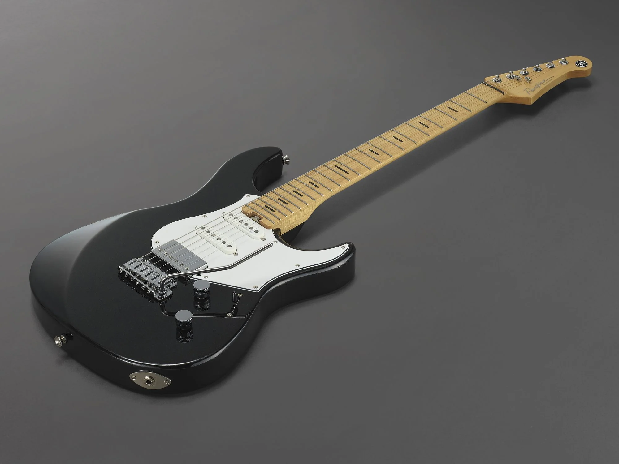 Yamaha Pacifica Professional PACP12M Black Metallic - Image 4